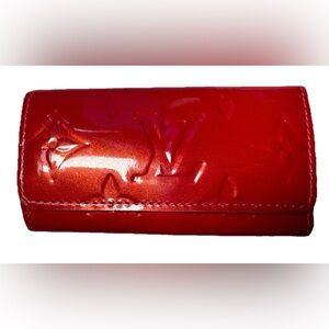 Authentic Louis Vuitton Vernis Red Monogram 4 Key Holder Multicles Patent Wallet